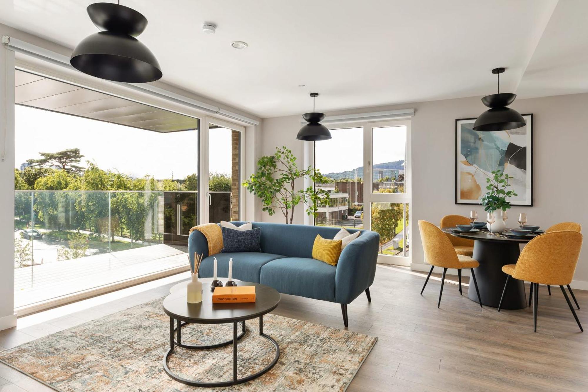 The Oslo By At